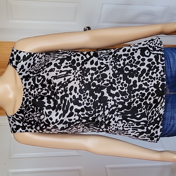 Ann Taylor Gray/Black Silk Animal Print Sleeveless - Picture 2 of 4